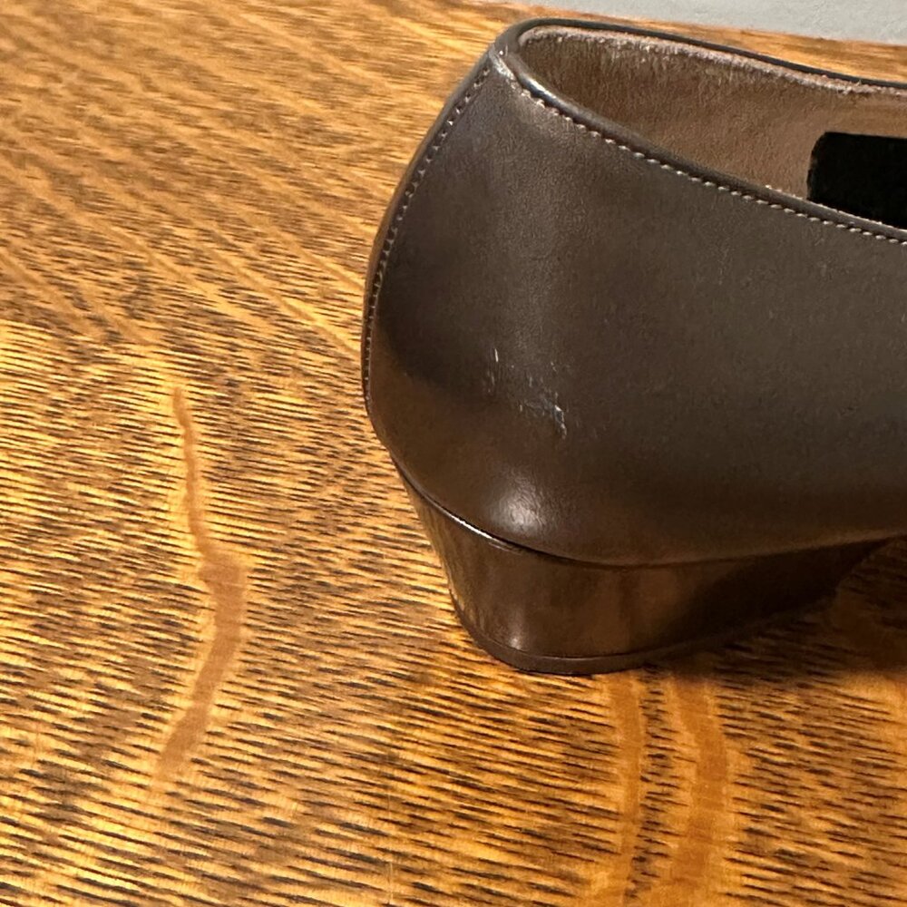 Vintage Salvatore Ferragamo Vera Pump - Picture 14 of 15